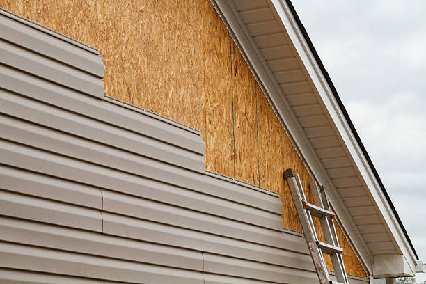 Professional Siding Contractor technician working in Staunton, VA